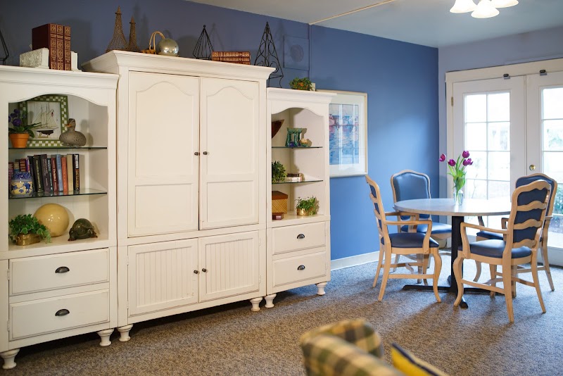 LIFE CARE CENTER OF PUYALLUP nursing home in PUYALLUP, WA - Photo 5 of 10