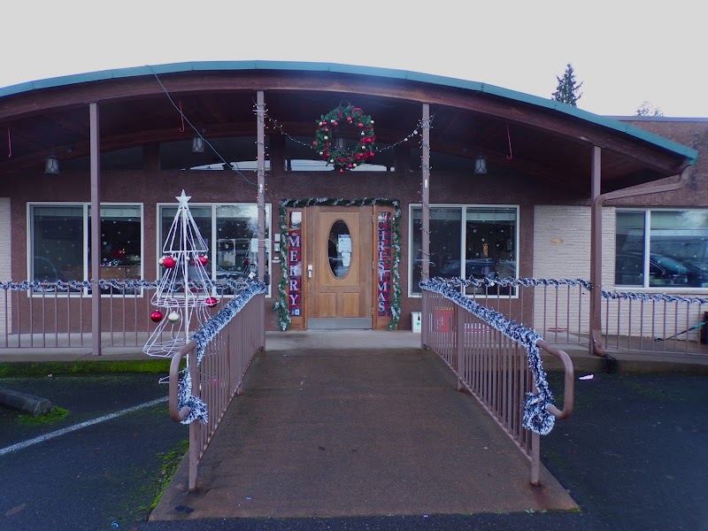 BROOKFIELD HEALTH AND REHAB OF CASCADIA nursing home in BATTLE GROUND, WA - Photo 2 of 5