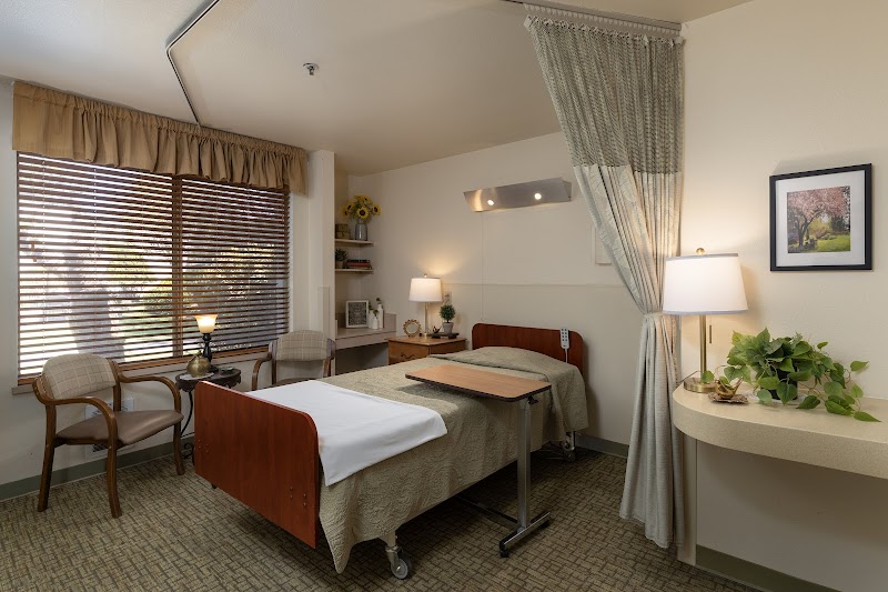 CANTERBURY HOUSE nursing home in AUBURN, WA - Photo 2 of 5