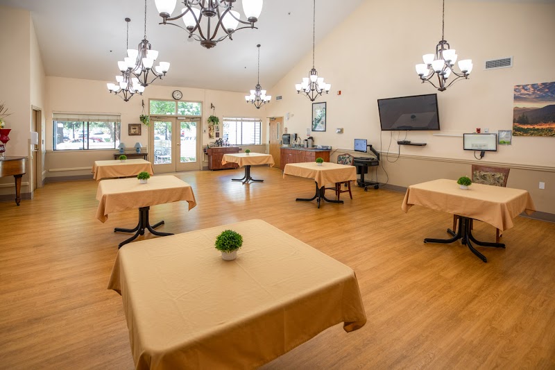 THE OAKS AT LAKEWOOD nursing home in TACOMA, WA - Photo 4 of 10