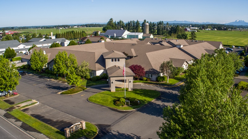 CHRISTIAN HEALTH CARE CENTER nursing home in LYNDEN, WA - Photo 4 of 10