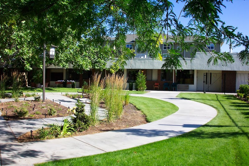 SUMMITVIEW REHAB AND HEALTH CENTER nursing home in YAKIMA, WA - Photo 1 of 2