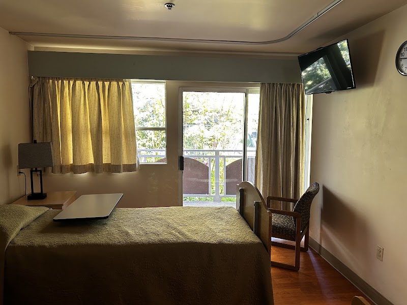 CASCADES OF ST ANNE nursing home in SEATTLE, WA - Photo 4 of 5