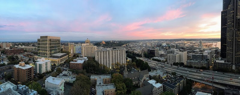 THE TERRACES AT SKYLINE nursing home in SEATTLE, WA - Photo 5 of 5