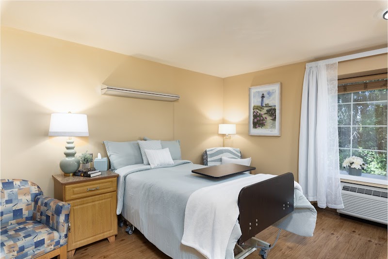 ALASKA GARDENS HEALTH AND REHABILITATION nursing home in TACOMA, WA - Photo 3 of 5