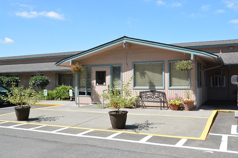 BENSON HEIGHTS REHABILITATION CENTER nursing home in KENT, WA - Photo 3 of 5