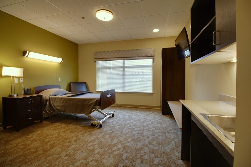 CEDAR RIVER HEALTHCARE CENTER nursing home in RENTON, WA - Photo 3 of 5