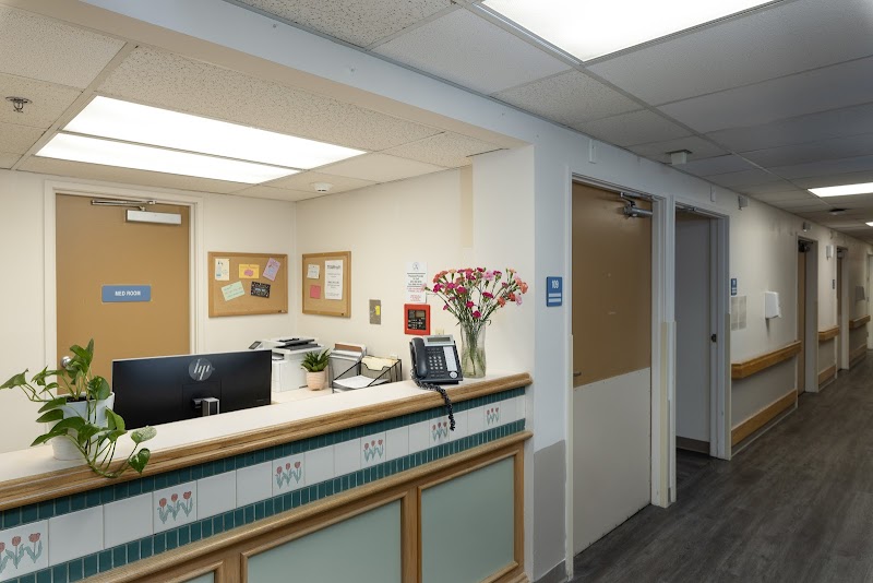 TRANSITIONAL CARE CENTER OF SEATTLE nursing home in SEATTLE, WA - Photo 5 of 10
