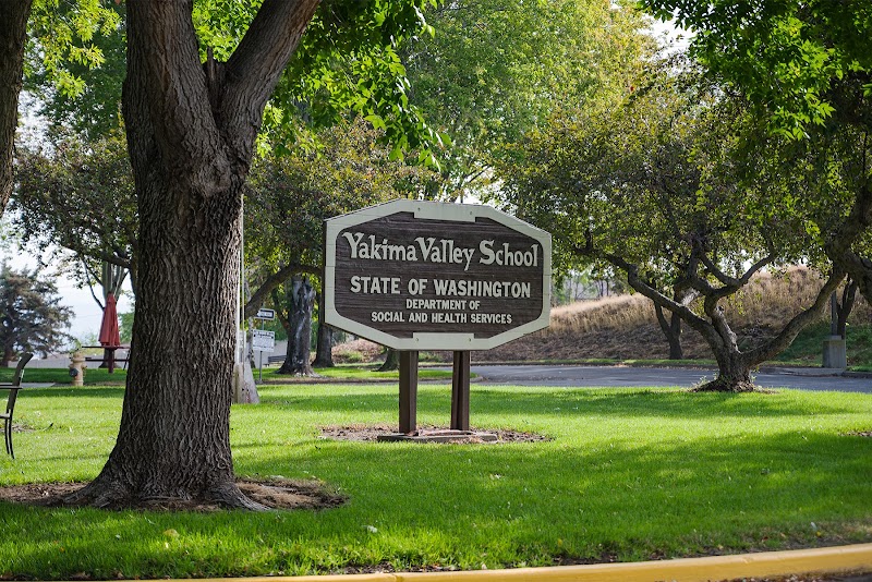 YAKIMA VALLEY SCHOOL nursing home in SELAH, WA - Photo 2 of 2