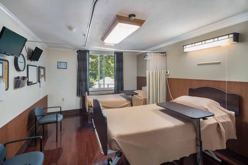 HUNTINGTON HEALTH AND REHABILITATION CENTER nursing home in HUNTINGTON, WV - Photo 3 of 5