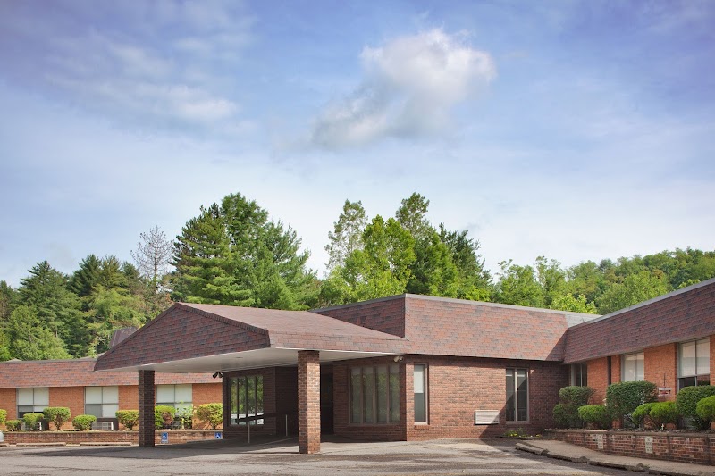 TYGART CENTER AT FAIRMONT CAMPUS nursing home in FAIRMONT, WV - Photo 2 of 5