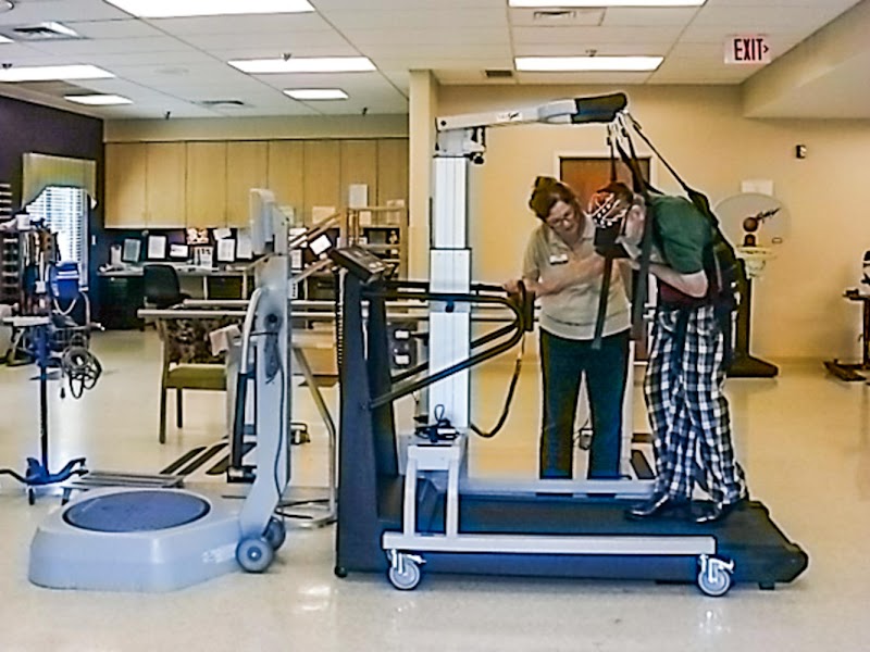 RIVER OAKS HEALTHCARE CENTER nursing home in CLARKSBURG, WV - Photo 4 of 5