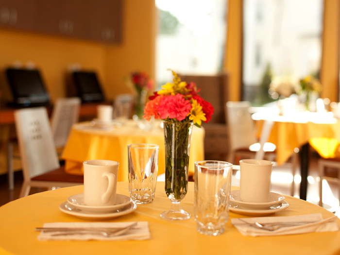 WILLOW TREE HEALTHCARE CENTER nursing home in CHARLES TOWN, WV - Photo 4 of 5