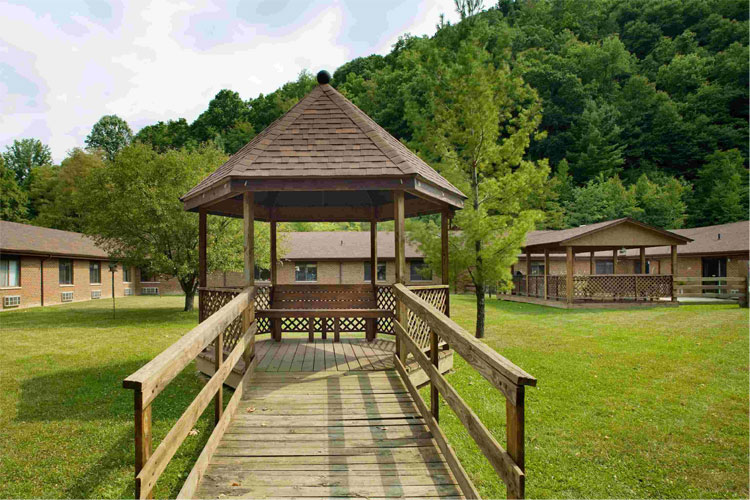 POCAHONTAS CENTER nursing home in MARLINTON, WV - Photo 3 of 5