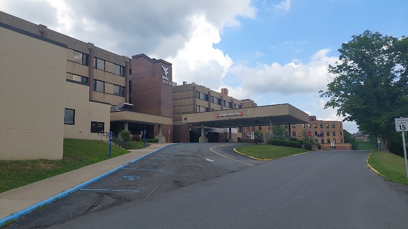 FAIRMONT MEDICAL CENTER nursing home in FAIRMONT, WV - Photo 3 of 9
