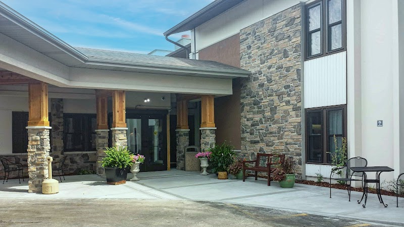 Complete Care at Kensington nursing home in WAUKESHA, WI - Photo 4 of 5