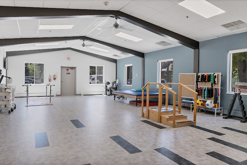 EDENBROOK OF GREEN BAY nursing home in GREEN BAY, WI - Photo 3 of 5