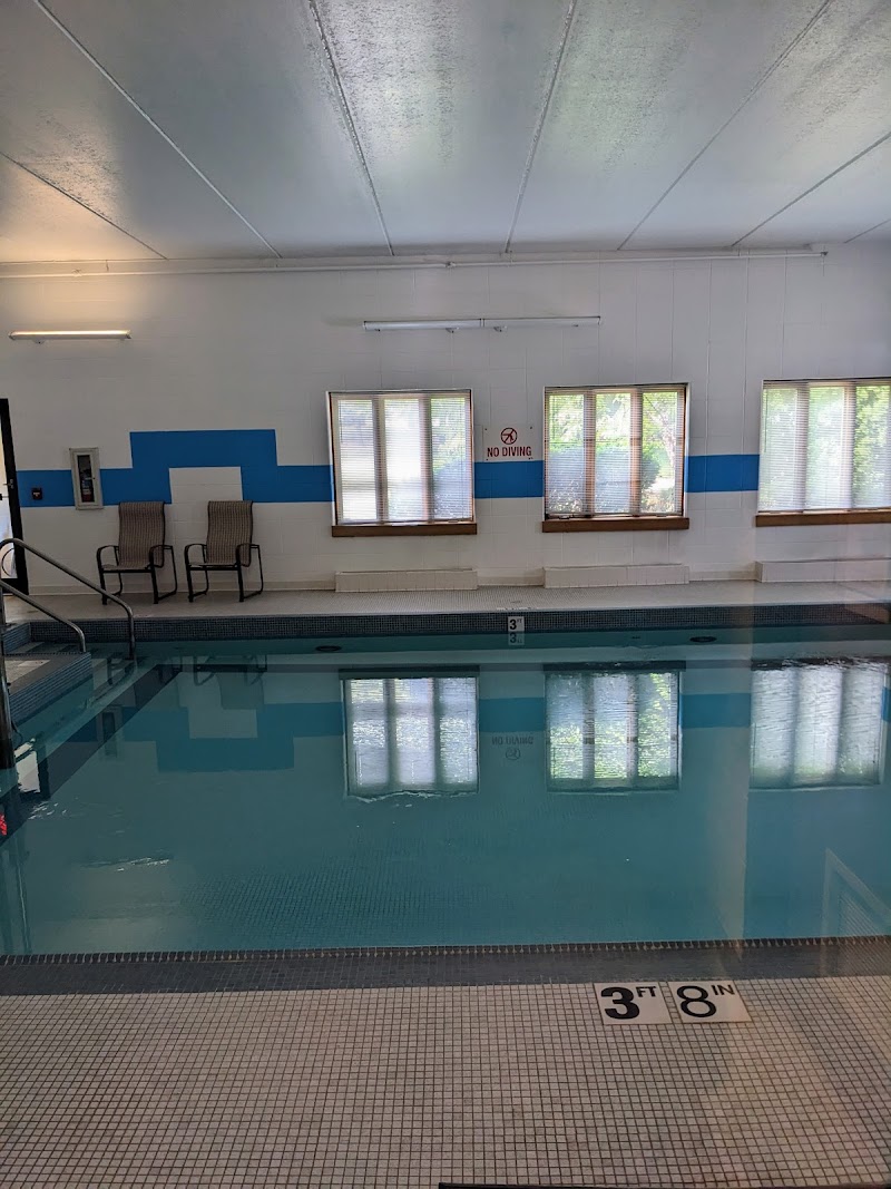 CLEMENT MANOR HEALTH CARE CENTER nursing home in GREENFIELD, WI - Photo 3 of 10