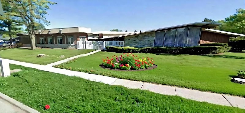 SILVER SPRINGS HEALTH CARE CENTER nursing home in GLENDALE, WI - Photo 2 of 3