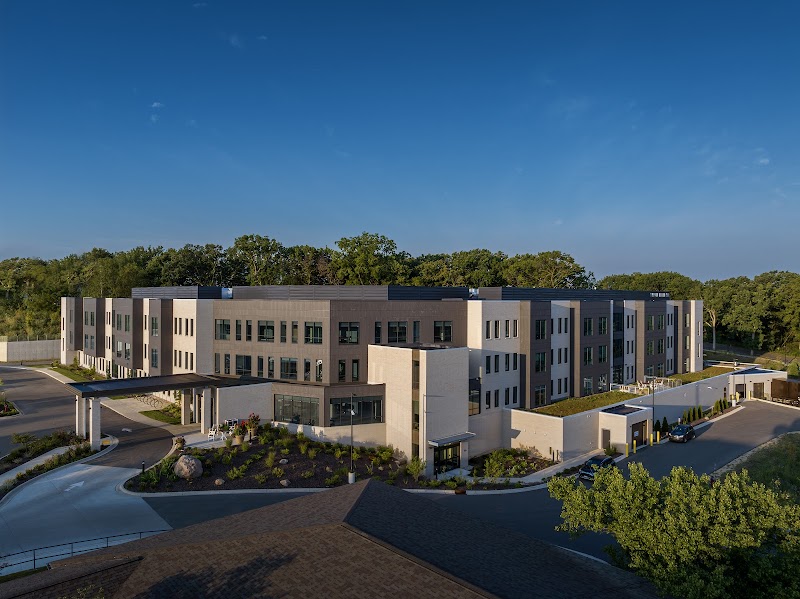 HEBRON OAKS nursing home in MADISON, WI - Photo 2 of 5