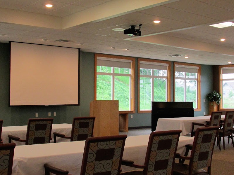 DOVE HEALTHCARE - WEST EAU CLAIRE nursing home in EAU CLAIRE, WI - Photo 5 of 10