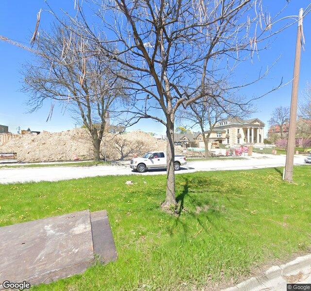 Milwaukee Health and Rehab nursing home in MILWAUKEE, WI - Photo 2 of 2