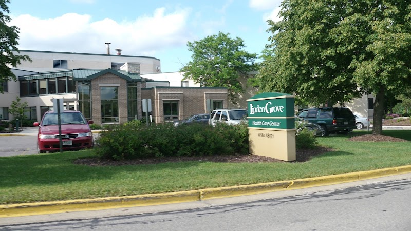 LINDENGROVE MENOMONEE FALLS nursing home in MENOMONEE FALLS, WI - Photo 2 of 5