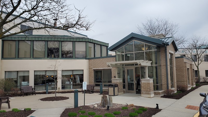 LINDENGROVE MENOMONEE FALLS nursing home in MENOMONEE FALLS, WI - Photo 3 of 5