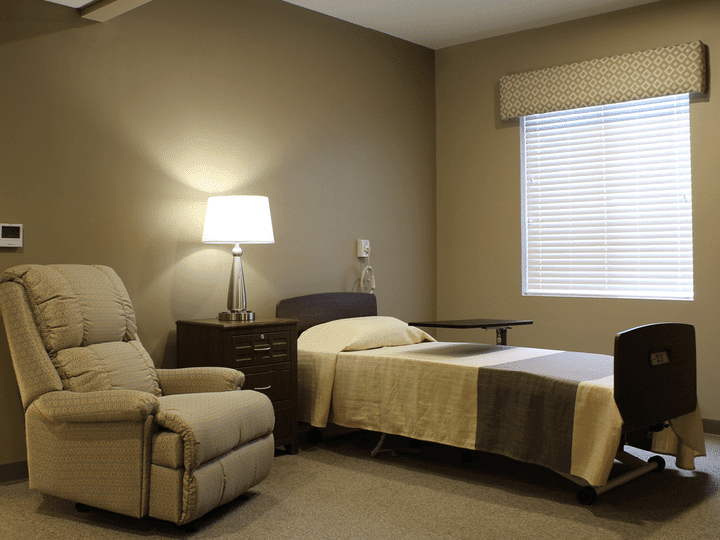 LINDENGROVE WAUKESHA nursing home in WAUKESHA, WI - Photo 3 of 5