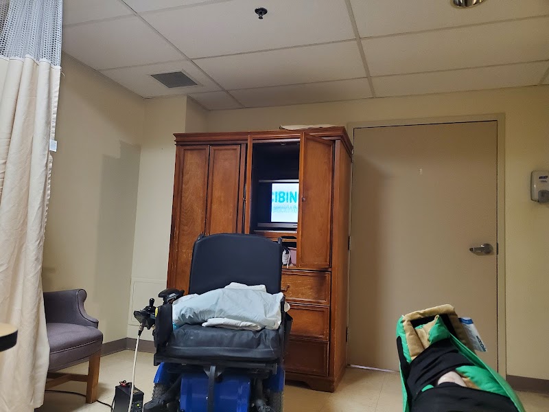 ARIA OF BROOKFIELD nursing home in BROOKFIELD, WI - Photo 4 of 5