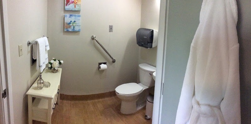 COLUMBUS HEALTH AND REHAB nursing home in COLUMBUS, WI - Photo 3 of 5