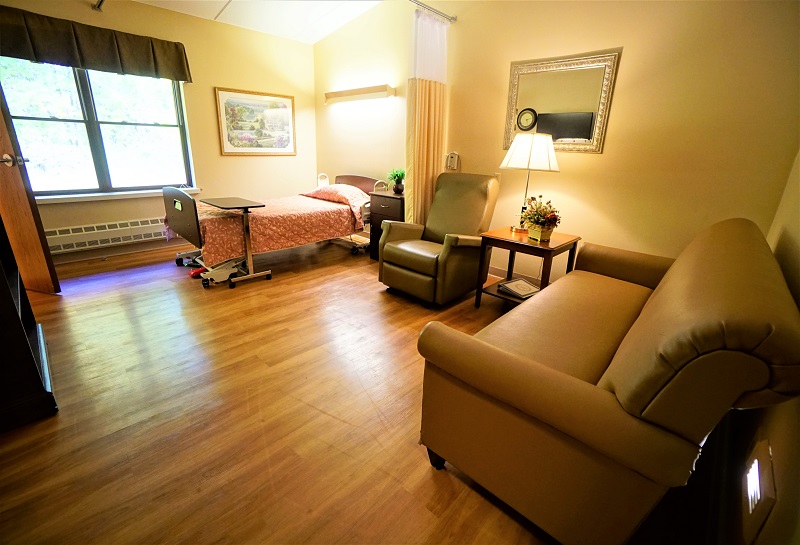 RENNES HEALTH AND REHAB CENTER-WEST nursing home in PESHTIGO, WI - Photo 2 of 10