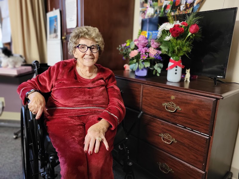 Complete Care at Care Age nursing home in Brookfield, WI - Photo 3 of 5