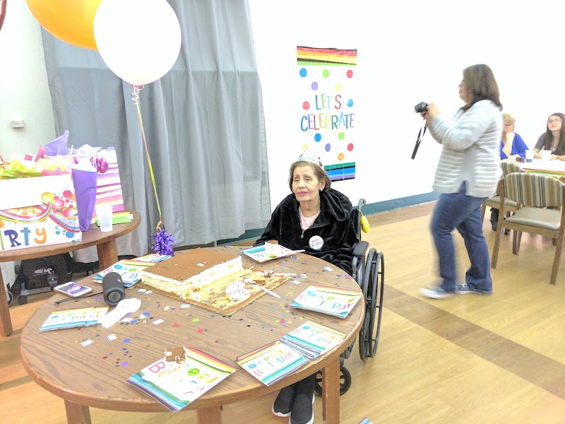 BROOKSIDE CARE CENTER nursing home in KENOSHA, WI - Photo 3 of 10