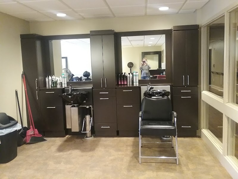 BROOKSIDE CARE CENTER nursing home in KENOSHA, WI - Photo 4 of 10