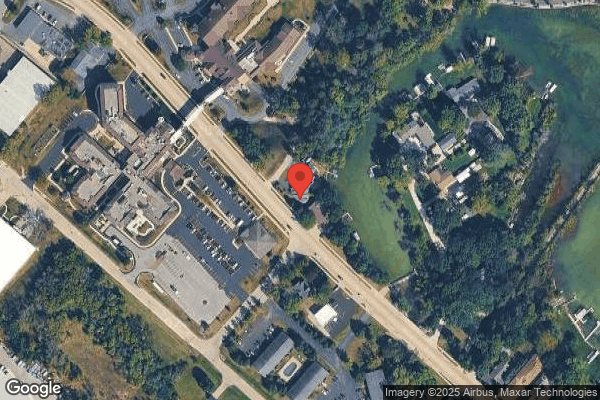 SHOREHAVEN HLTH & REHAB CTR nursing home in OCONOMOWOC, WI - Photo 1 of 10