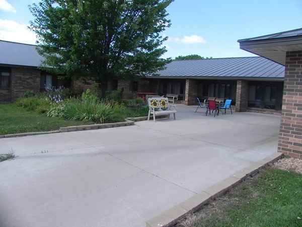 VERNON MANOR nursing home in VIROQUA, WI - Photo 2 of 3