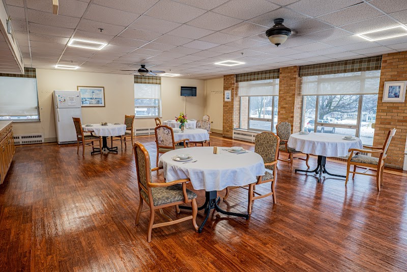 Edenbrook Sheboygan nursing home in SHEBOYGAN, WI - Photo 2 of 5