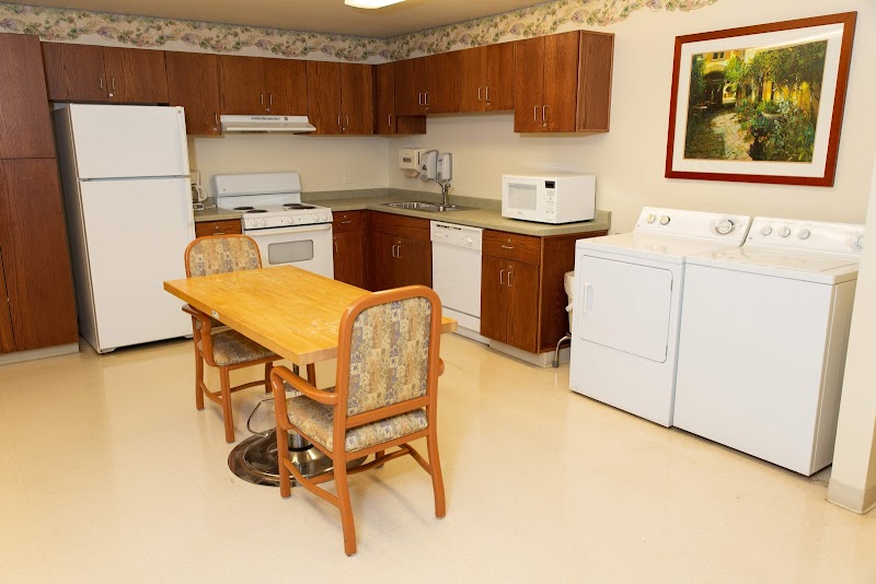 HERITAGE HEALTH SERVICES nursing home in PORT WASHINGTON, WI - Photo 4 of 5