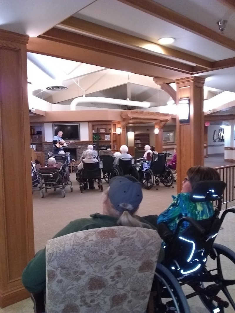 EVERGREEN HEALTH CENTER nursing home in OSHKOSH, WI - Photo 4 of 7