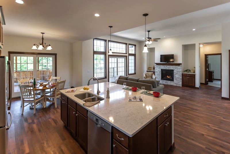 CEDAR CREST HEALTH CENTER nursing home in JANESVILLE, WI - Photo 4 of 10