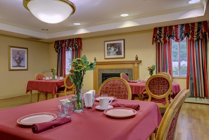 THREE OAKS HEALTH SERVICES nursing home in MARSHFIELD, WI - Photo 3 of 5