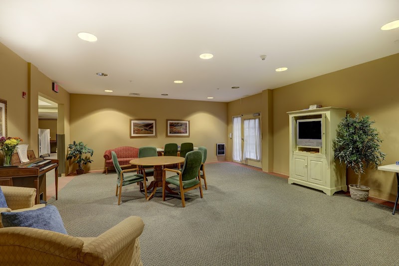 THREE OAKS HEALTH SERVICES nursing home in MARSHFIELD, WI - Photo 4 of 5