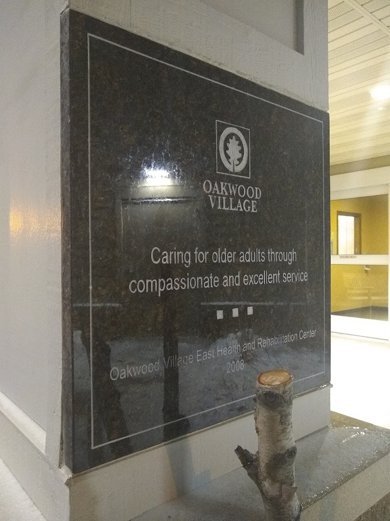 OAKWOOD VILLAGE EAST HEALTH AND REHAB CENTER nursing home in MADISON, WI - Photo 4 of 5