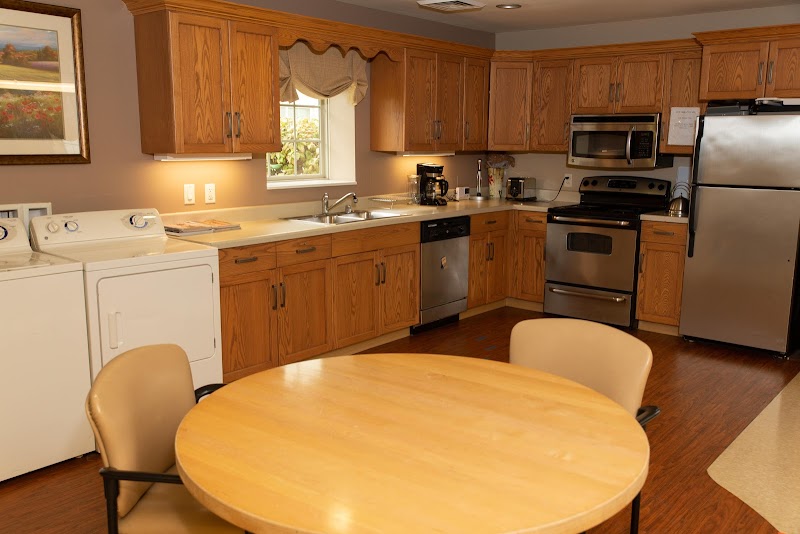 LAKE COUNTRY HEALTH SERVICES nursing home in OCONOMOWOC, WI - Photo 4 of 5