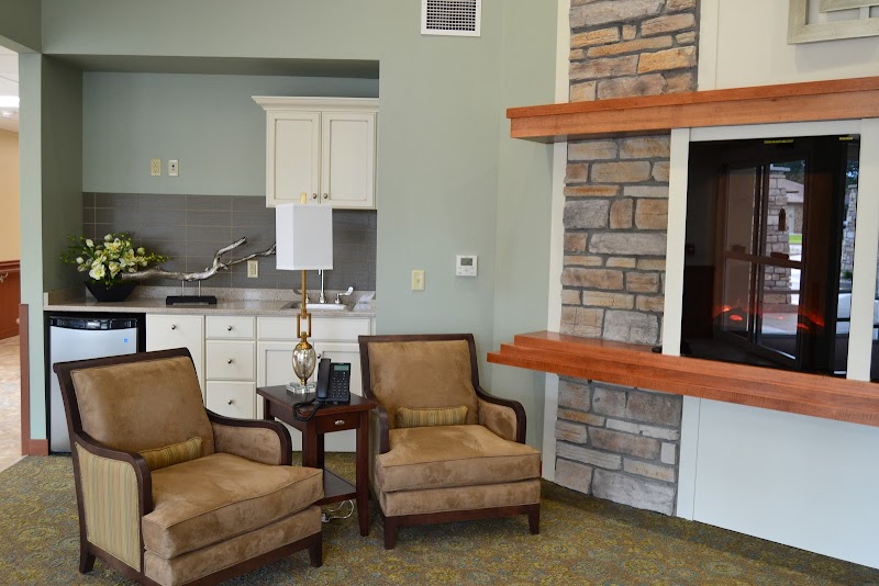 GRACE LUTHERAN COMMUNITIES - RIVER PINES nursing home in ALTOONA, WI - Photo 3 of 9