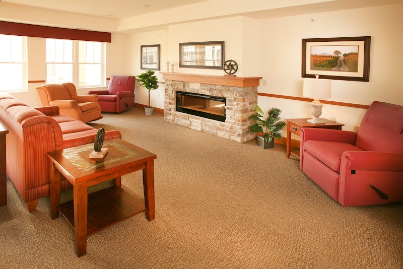 OAK PARK PLACE OF JANESVILLE nursing home in JANESVILLE, WI - Photo 2 of 5