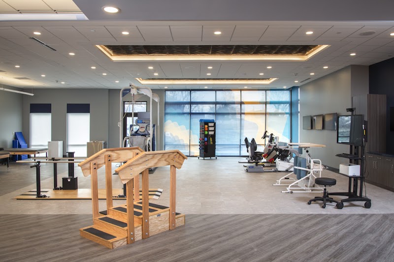 MEDICAL SUITES AT OAK CREEK (THE) nursing home in OAK CREEK, WI - Photo 2 of 5