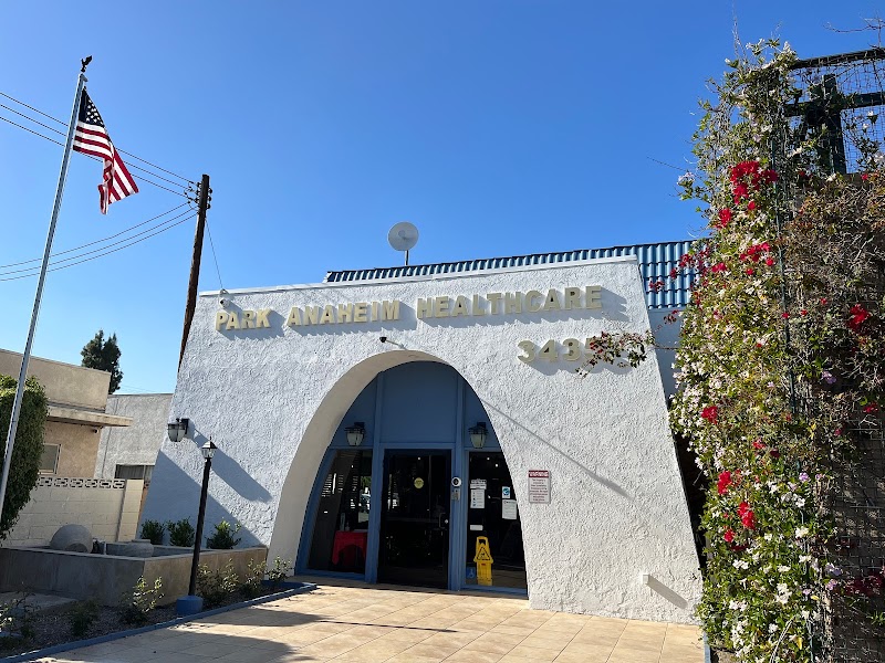 PARK ANAHEIM HEALTHCARE CENTER nursing home in ANAHEIM, CA - Photo 2 of 5