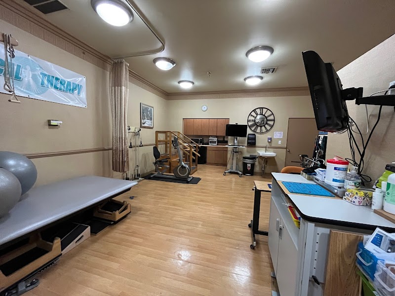 PARK ANAHEIM HEALTHCARE CENTER nursing home in ANAHEIM, CA - Photo 4 of 5